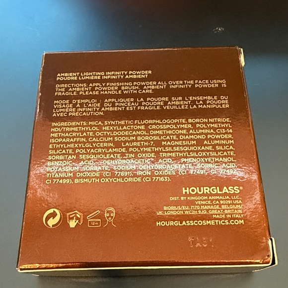 BNWT Hourglass AMBIENT™ LIGHTING INFINITY POWDER finishing powder - Picture 3 of 6